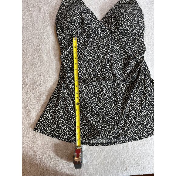 L.L. Bean Swim Dress Halter Adjustable Neck Size Large Swimsuit Black & Cream - Picture 8 of 10